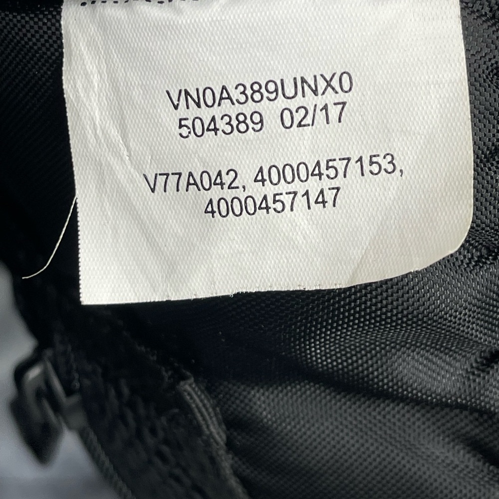Vans Tropical Print Backpack - Picture 6 of 9